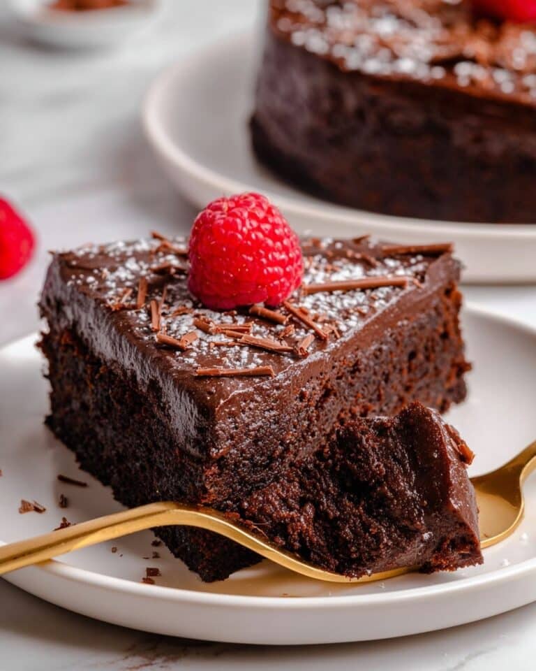 Fudgy Flourless Chocolate Cake Recipe